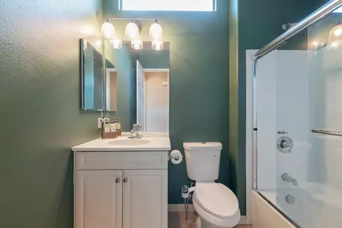 Bath - 81630 Avenida De Baile, Indio, CA 92203 photo 1 of 2