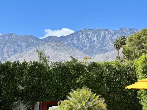 1430 Sonora Ct, Palm Springs, CA 92264