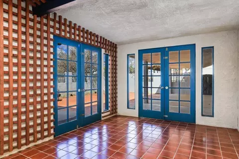 Entry Way - 57746 Desert Gold Dr, Yucca Valley, CA 92284 photo 1 of 1