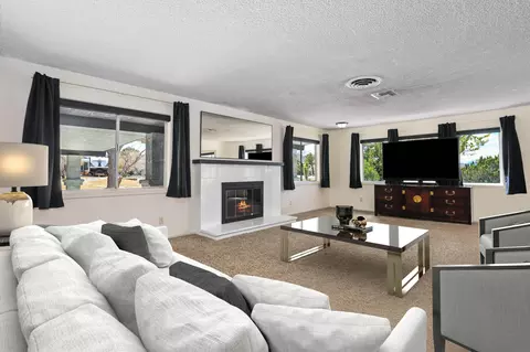 Living - 57746 Desert Gold Dr, Yucca Valley, CA 92284 photo 1 of 3