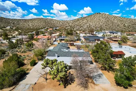 View/Area - 57746 Desert Gold Dr, Yucca Valley, CA 92284 photo 3 of 8