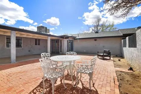 Exterior - 57746 Desert Gold Dr, Yucca Valley, CA 92284 photo 6 of 17