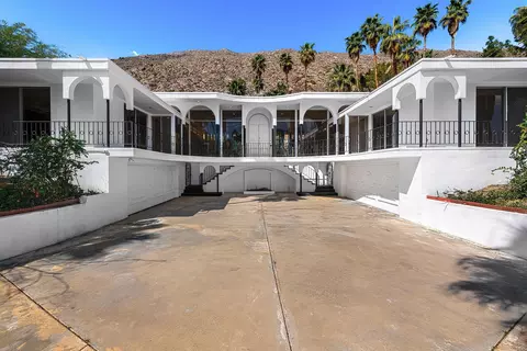 565 S La Mirada Rd, Palm Springs, CA 92264