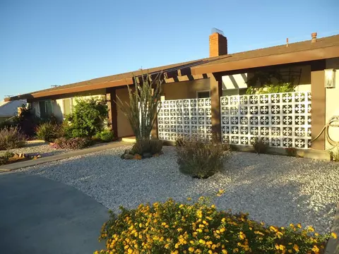16424 Chippewa Rd, Apple Valley, CA 92307