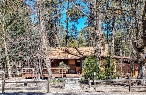 53250 Meadow Dr, Idyllwild, CA 92549