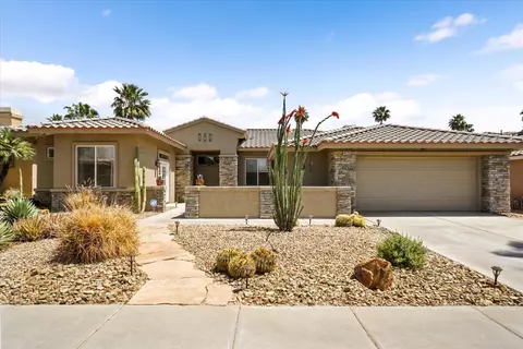 40726 Eastwood Ln, Palm Desert, CA 92211