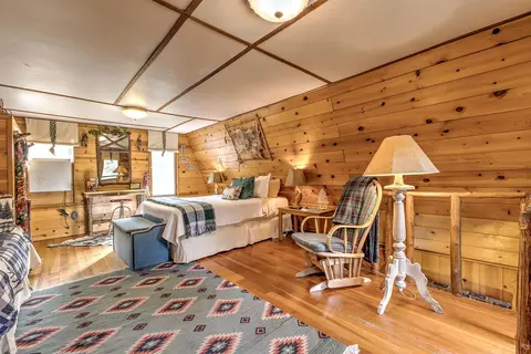 Bedroom - 55265 Daryll Rd, Idyllwild, CA 92549 photo 3 of 8