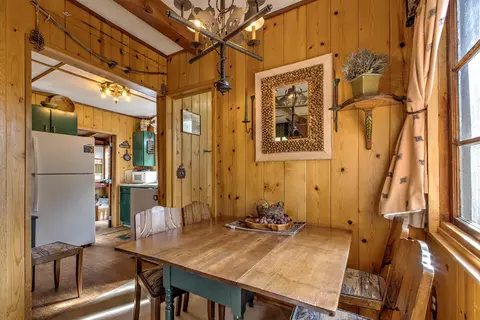 Dining - 55265 Daryll Rd, Idyllwild, CA 92549 photo 3 of 4