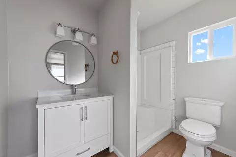 Bath - 58407 Campanula St, Yucca Valley, CA 92284 photo 4 of 4