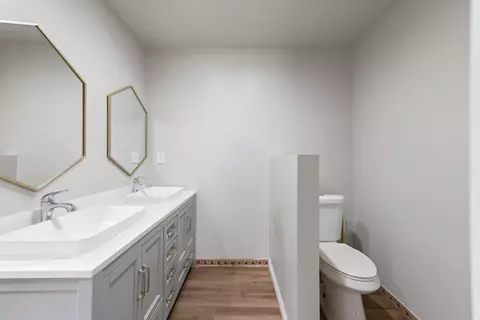 Bath - 58407 Campanula St, Yucca Valley, CA 92284 photo 3 of 4