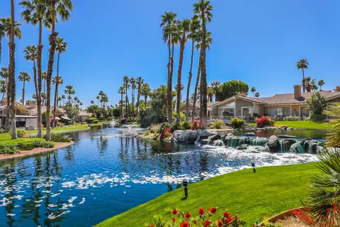 105 Lookout Dr, Palm Desert, CA 92211
