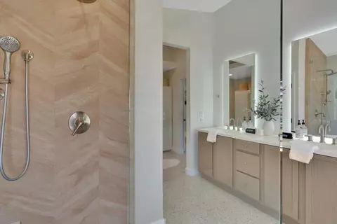 Bath - 46352 Willow Ln, Indio, CA 92201 photo 6 of 8
