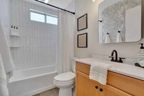 Bath - 46352 Willow Ln, Indio, CA 92201 photo 7 of 8