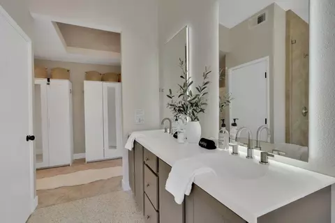 Bath - 46352 Willow Ln, Indio, CA 92201 photo 4 of 8