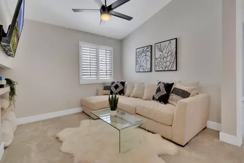 Living - 46352 Willow Ln, Indio, CA 92201 photo 11 of 12