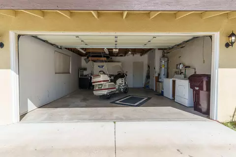 Exterior - 7409 Dumosa Ave, Yucca Valley, CA 92284 photo 5 of 5