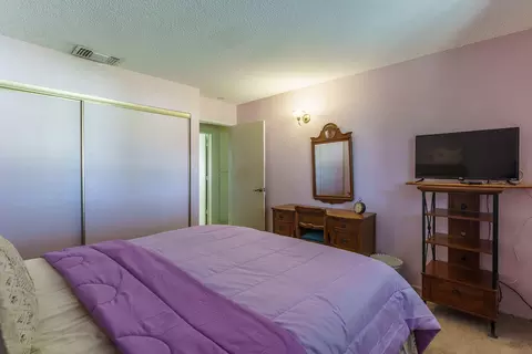 Bedroom - 7409 Dumosa Ave, Yucca Valley, CA 92284 photo 7 of 9