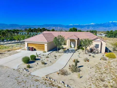 32023 Shadow Mountain Ln, Thousand Palms, CA 92276 photo 3