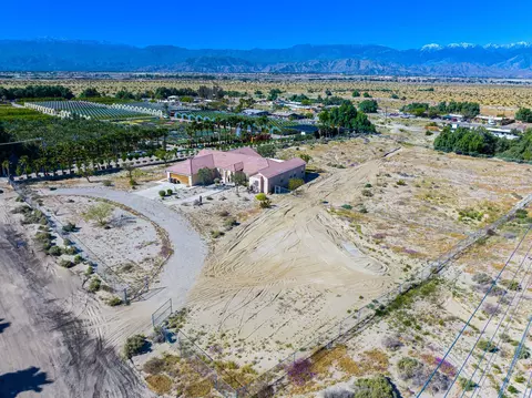 32023 Shadow Mountain Ln, Thousand Palms, CA 92276 photo 6