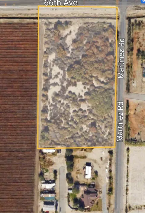 013 Martinez Rd, Thermal, CA 92274