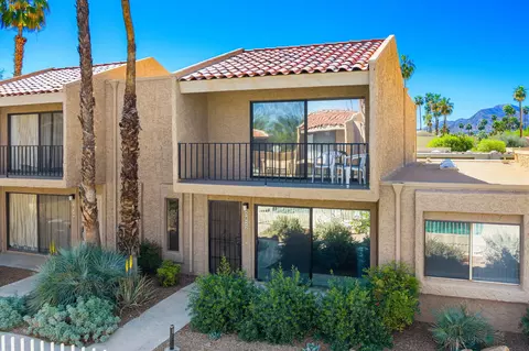 5822 Los Coyotes Dr, Palm Springs, CA 92264