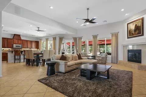 Living - 49381 Colorado St, Indio, CA 92201 photo 2 of 6