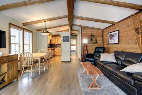 Dining - 42657 Cedar Ave, Big Bear Lake, CA 92315 photo 2 of 5