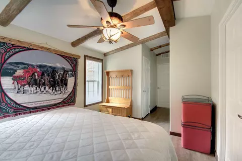 Bedroom - 42657 Cedar Ave, Big Bear Lake, CA 92315 photo 3 of 5
