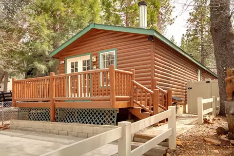 42657 Cedar Ave, Big Bear Lake, CA 92315