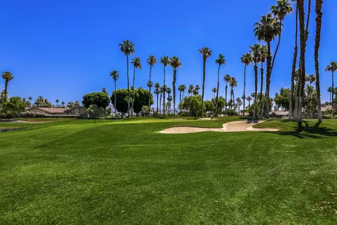 206 Ranch View Cir, Palm Desert, CA 92211