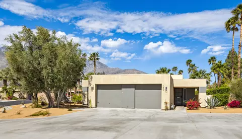 1492 Sunflower Cir S, Palm Springs, CA 92262