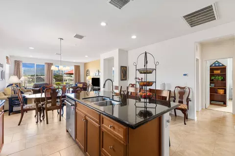 Kitchen - 1652 Stellar Peak, Beaumont, CA 92223 photo 3 of 4