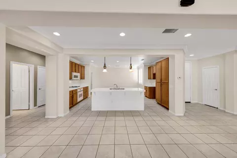 Kitchen - 83866 Wolf Creek Rd, Indio, CA 92203 photo 2 of 5