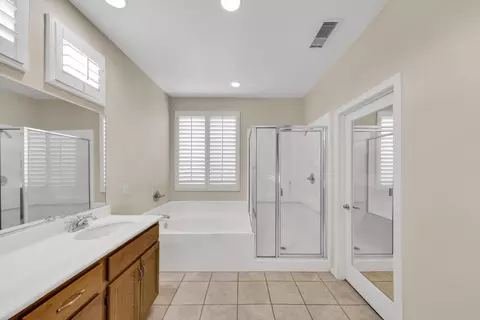 Bath - 83866 Wolf Creek Rd, Indio, CA 92203 photo 2 of 5