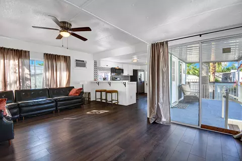 28 Jupiter St, Palm Springs, CA 92264