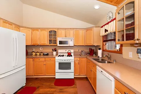 2135 State Ln, Big Bear City, CA 92314 photo 11