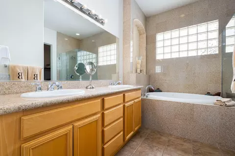 Bath - 82767 Burnette Dr, Indio, CA 92201 photo 1 of 3