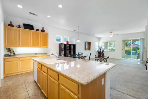 Kitchen - 82767 Burnette Dr, Indio, CA 92201 photo 4 of 7