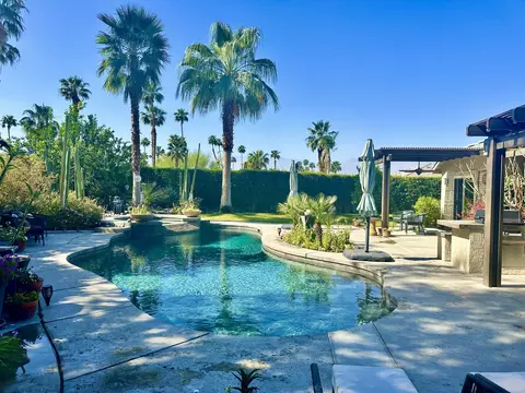58 Sutton Pl E, Palm Desert, CA 92211