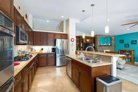 Kitchen - 58 Sutton Pl E, Palm Desert, CA 92211 photo 5 of 6