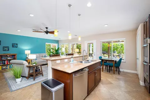 Kitchen - 58 Sutton Pl E, Palm Desert, CA 92211 photo 4 of 6