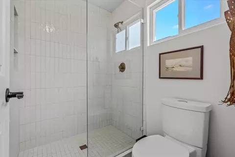 Bath - 73149 Haystack Rd, Palm Desert, CA 92260 photo 2 of 3