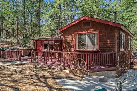 23061 Banning Idyllwild Rd, Idyllwild, CA 92549