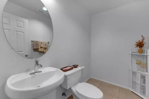 Bath - 82626 Mandrone Dr, Indio, CA 92203 photo 1 of 4