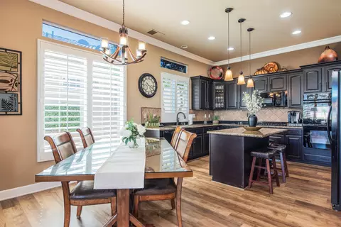 Dining - 80404 Portobello Dr, Indio, CA 92201 photo 4 of 4