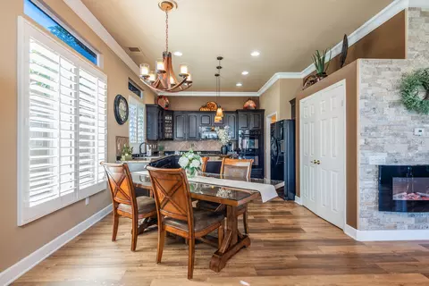Dining - 80404 Portobello Dr, Indio, CA 92201 photo 3 of 4