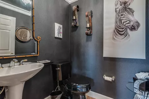 Bath - 80404 Portobello Dr, Indio, CA 92201 photo 1 of 4