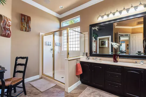 Bath - 80404 Portobello Dr, Indio, CA 92201 photo 3 of 4