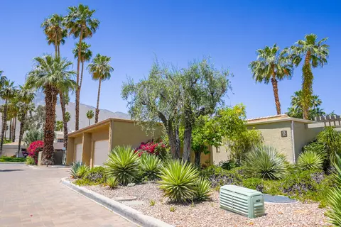 1650 S Cerritos Dr, Palm Springs, CA 92264