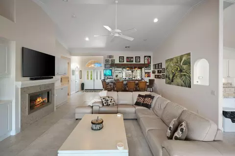 Living - 45165 Shaugnessy Dr, Indio, CA 92201 photo 2 of 6